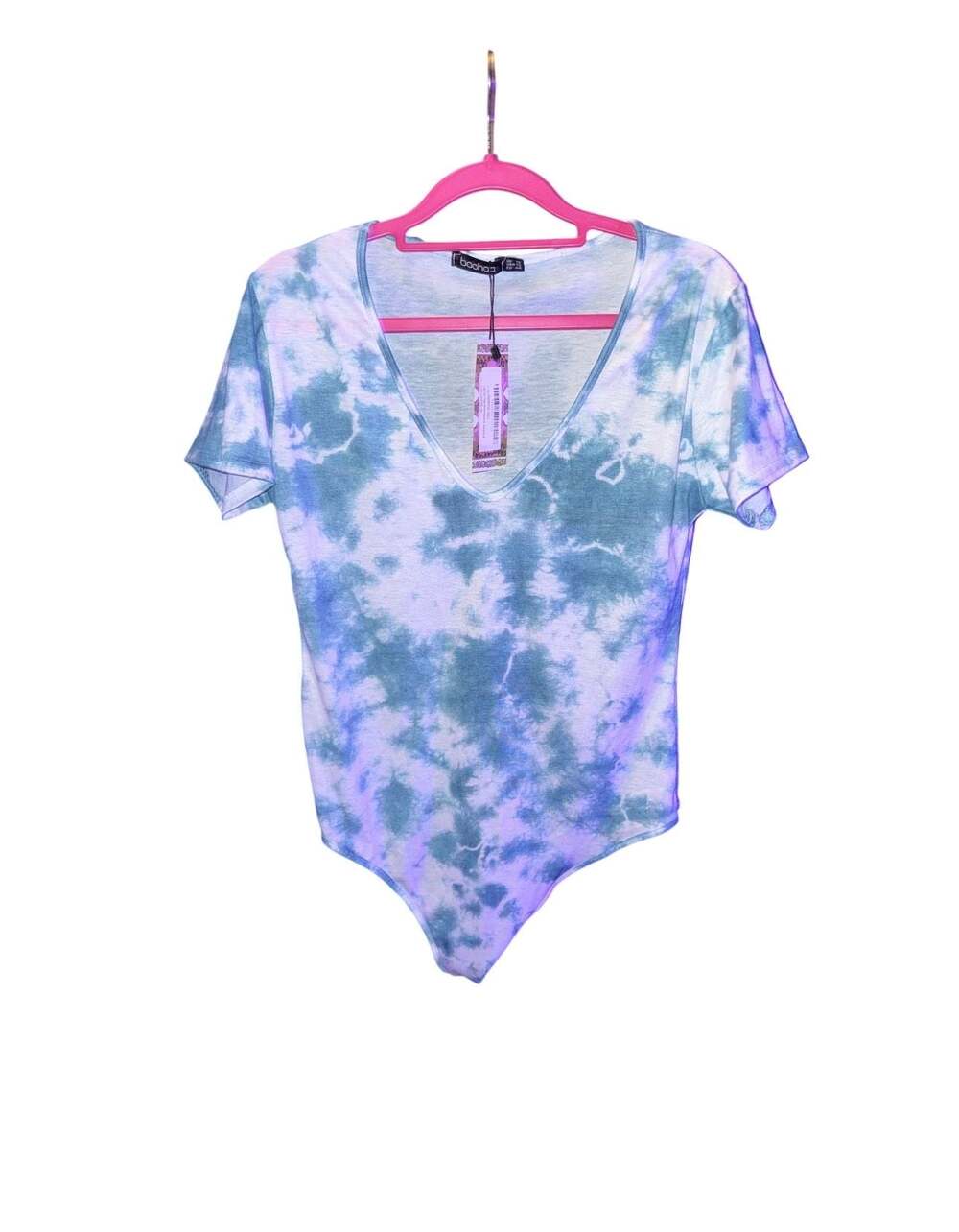 Boohoo Tie-Dye V-Neck Short Sleeve Bodysuit